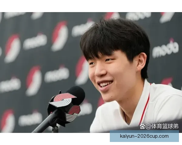 斯普利特点评杨瀚森表示他开会无需全程翻译仍有提升空间